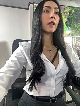 Amy Kiitty  online show from April 13, 1:37 pm