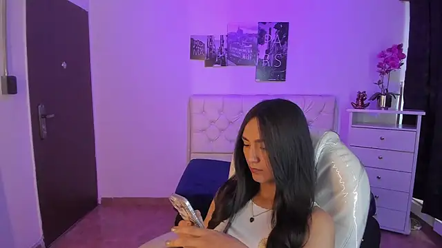 Snapshot of Amy_Kiitty_ chatting on February 25, 1:22 pm Amy Kiitty online show from February 25, 1:22 pm