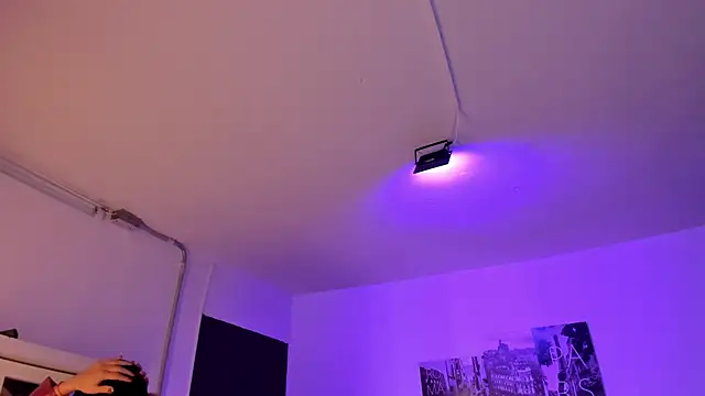 Snapshot of Amy_Kiitty_ chatting on January 9, 12:45 pm Amy Kiitty online show from January 9, 12:45 pm