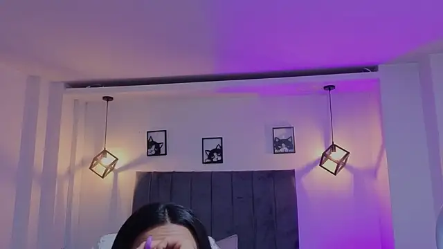 Snapshot of Amy_Kiitty_ chatting on July 4, 1:59 pm Amy Kiitty online show from July 4, 1:59 pm