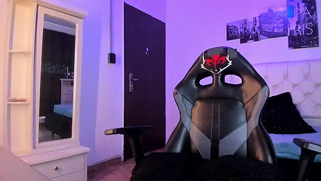 Snapshot of Amy_Kiitty_ chatting on October 22, 12:48 pm Amy Kiitty online show from October 22, 12:48 pm