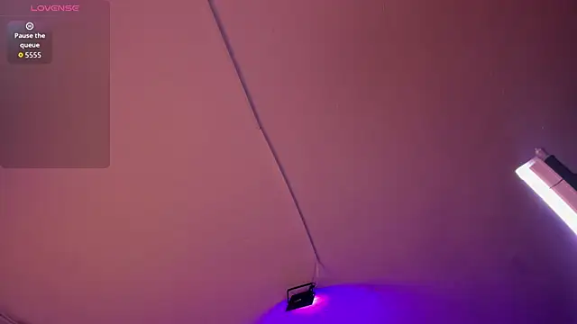 Snapshot of Amy_Kiitty_ chatting on December 2, 12:40 pm Amy Kiitty online show from December 2, 12:40 pm