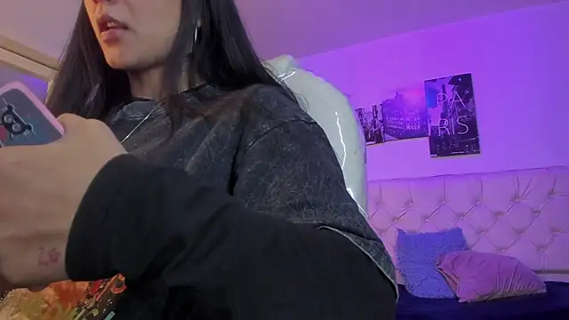 Snapshot of Amy_Kiitty_ chatting on February 28, 1:11 pm Amy Kiitty online show from February 28, 1:11 pm