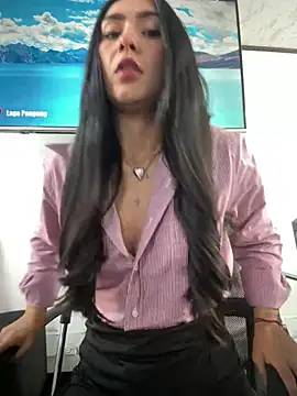 Snapshot of Amy_Kiitty_ chatting on July 15, 1:51 pm Amy Kiitty online show from July 15, 1:51 pm