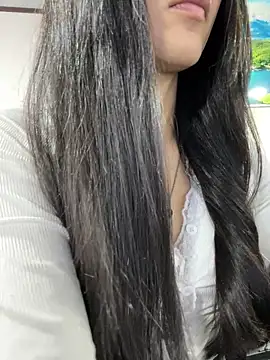 Amy Kiitty  online show from April 15, 1:15 pm