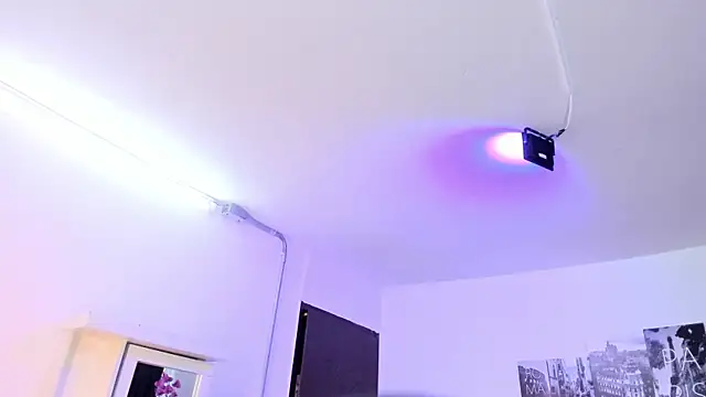 Snapshot of Amy_Kiitty_ chatting on November 4, 12:42 pm Amy Kiitty online show from November 4, 12:42 pm