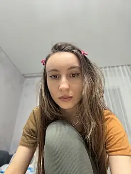 viviandaimond1 online show from April 7, 10:11 pm