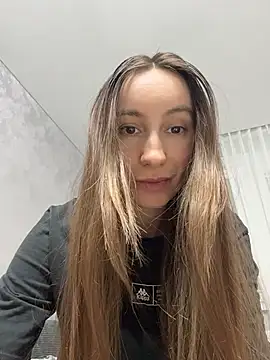 viviandaimond1 online show from April 1, 11:12 pm