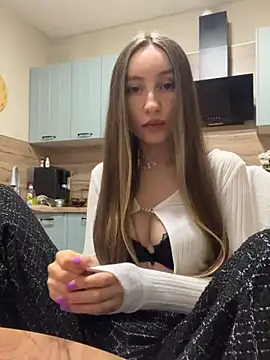 viviandaimond1 online show from March 2, 6:57 pm