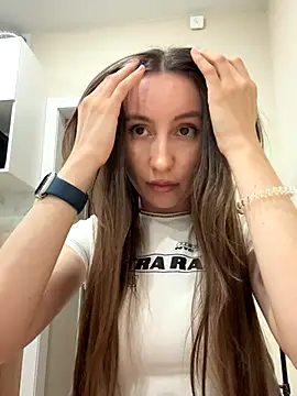 viviandaimond1 online show from September 18, 9:07 pm