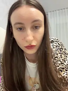 viviandaimond1 online show from October 6, 5:35 pm