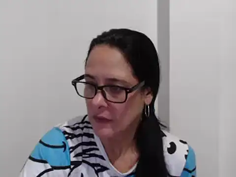 Snapshot of Antonella2_4 chatting on January 6, 7:45 pm Antonella2 4 online show from January 6, 7:45 pm