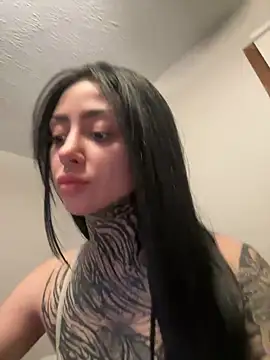 decayingcandy online show from March 12, 5:46 am