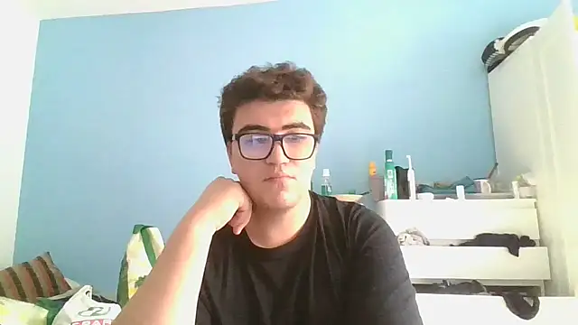 Snapshot of sorolla12 chatting on December 14, 2:33 pm sorolla12 online show from December 14, 2:33 pm