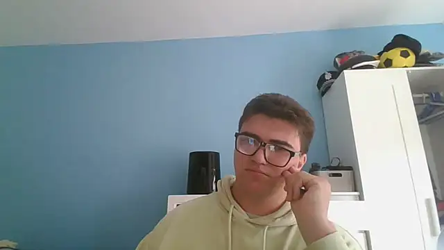 sorolla12 online show from March 12, 1:48 pm