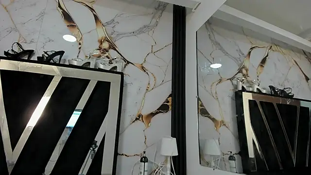 KarinaSimonz online show from February 20, 8:33 pm