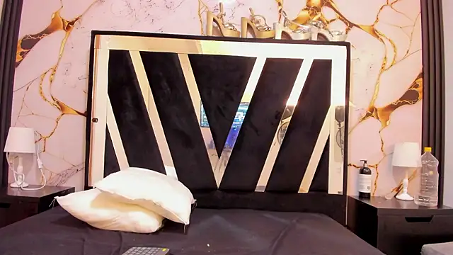 KarinaSimonz online show from February 10, 7:24 pm