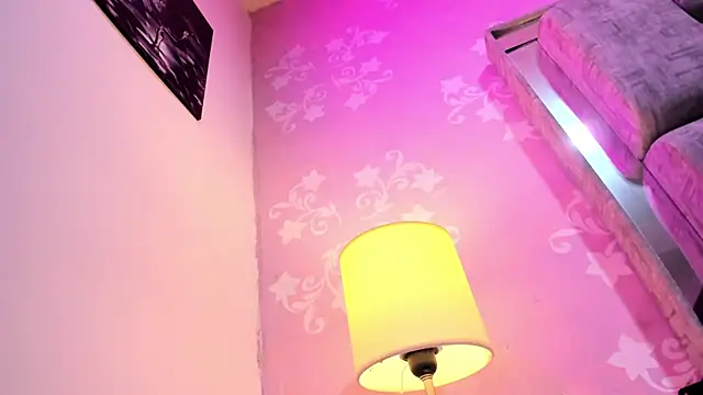 KarinaSimonz online show from April 6, 2:51 am