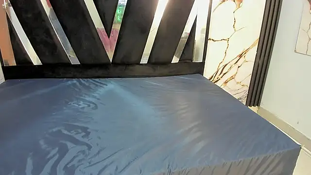 Snapshot of KarinaSimonz chatting on November 7, 7:29 pm KarinaSimonz online show from November 7, 7:29 pm