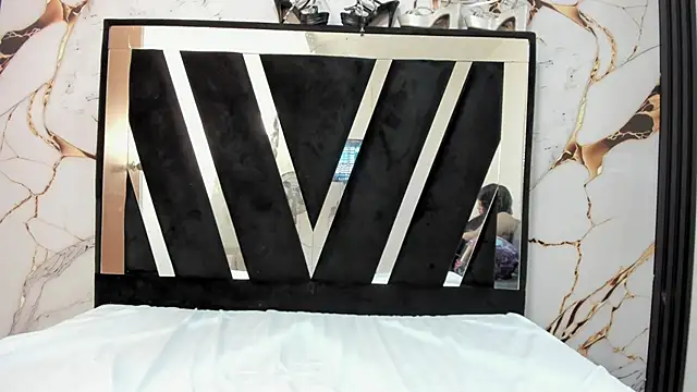 KarinaSimonz online show from February 18, 8:05 pm