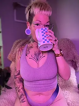 GoldieBakeman online show from February 15, 7:02 pm