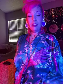 Snapshot of GoldieBakeman chatting on March 3, 8:43 pm GoldieBakeman online show from March 3, 8:43 pm