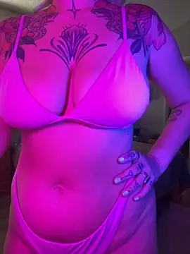 Snapshot of GoldieBakeman chatting on October 10, 4:41 pm GoldieBakeman online show from October 10, 4:41 pm