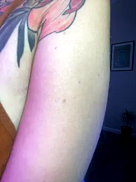 Snapshot of GoldieBakeman chatting on September 25, 5:41 pm GoldieBakeman online show from September 25, 5:41 pm