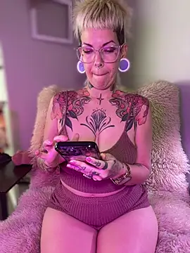 GoldieBakeman online show from February 12, 8:19 pm