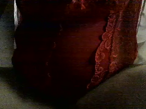 straichathot 08 online show from October 16, 7:00 pm