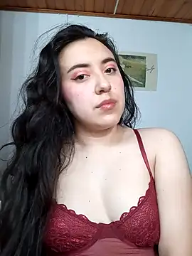 Emi chik online show from December 5, 10:47 am