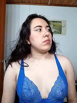 Emi chik online show from February 8, 10:24 am