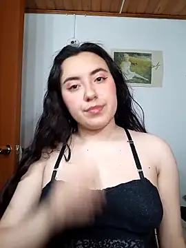 Emi chik online show from February 13, 10:26 am