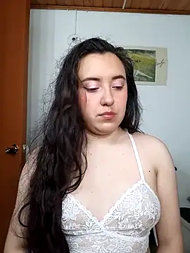 Emi chik online show from February 1, 10:35 am