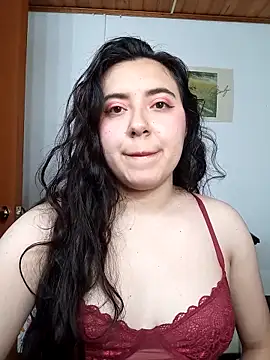 Emi chik online show from December 20, 10:40 am