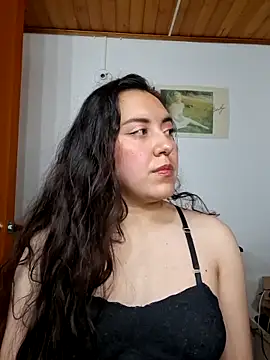 Emi chik online show from June 18, 5:28 am