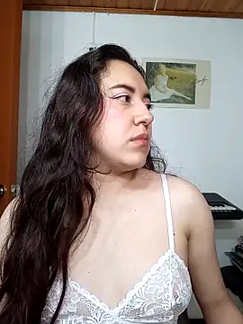 Emi chik online show from September 13, 11:10 am