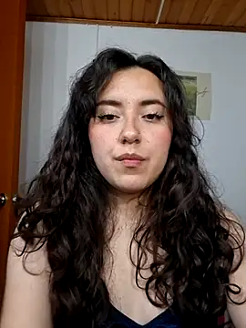 Emi chik online show from July 15, 6:31 am