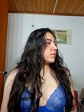 Emi chik online show from March 27, 10:49 am