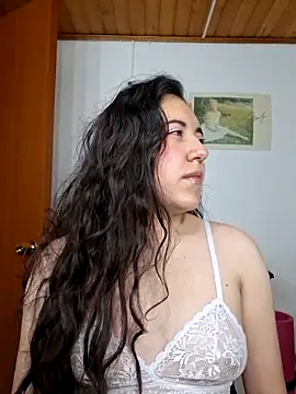 Emi chik online show from March 29, 9:44 am