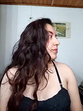 Emi chik online show from September 25, 11:05 am