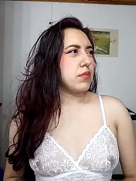 Emi chik online show from January 19, 11:01 am