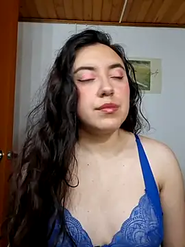 Emi chik online show from March 14, 11:38 am