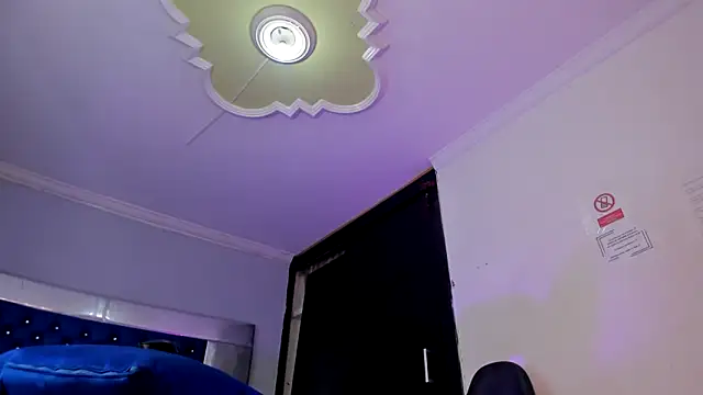 Eyleen Santos online show from February 8, 12:30 am