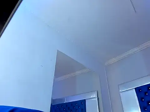 Eyleen Santos online show from October 31, 8:16 pm