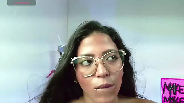 Megaan Greey online show from November 23, 9:25 pm