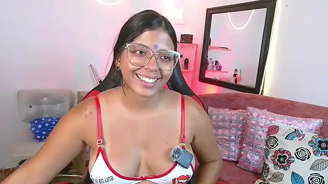 Megaan Greey online show from July 5, 4:19 am