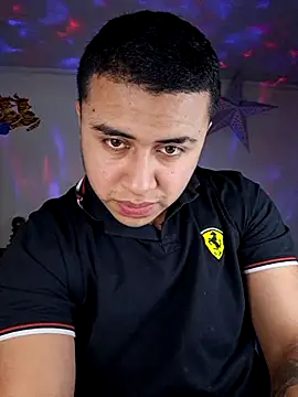 Snapshot of SexyBoy-Bigclit chatting on December 4, 5:12 pm SexyBoy-Bigclit online show from December 4, 5:12 pm