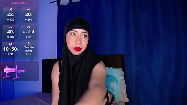 Sweet hot mia online show from December 22, 1:44 pm