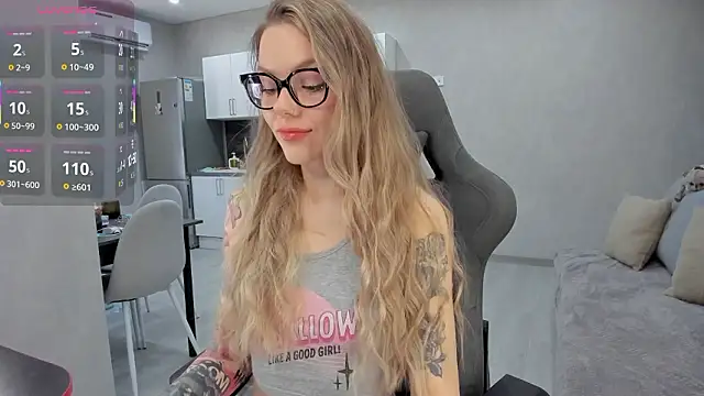 Marta May  online show from March 14, 10:54 am